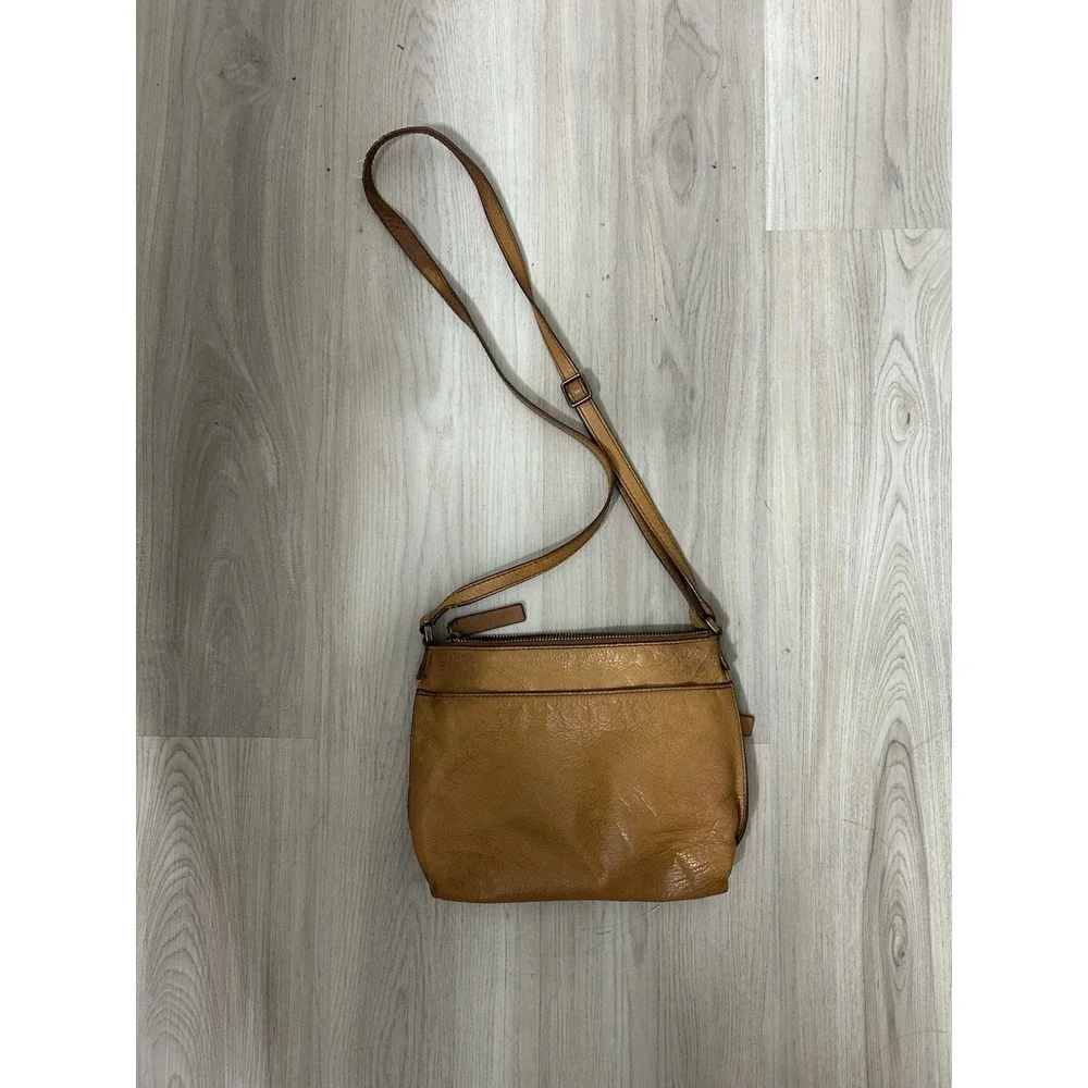 Fossil Leather Crossbody Bag Brown Cognac Zip Pocket Adjustable Strap